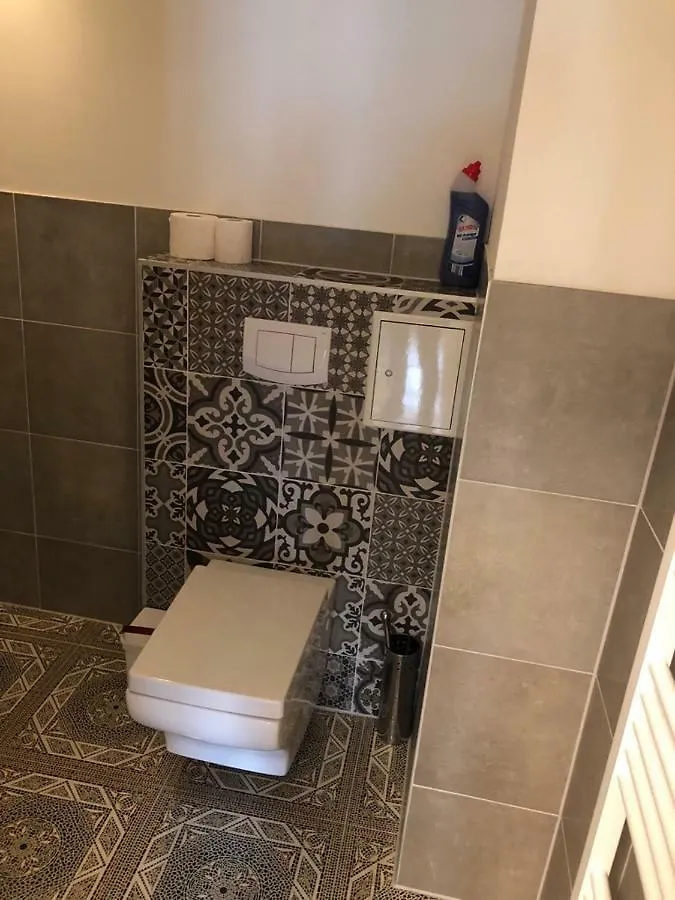 וינה Stil Und Komfort! Deluxe Apartment! אוסטריה